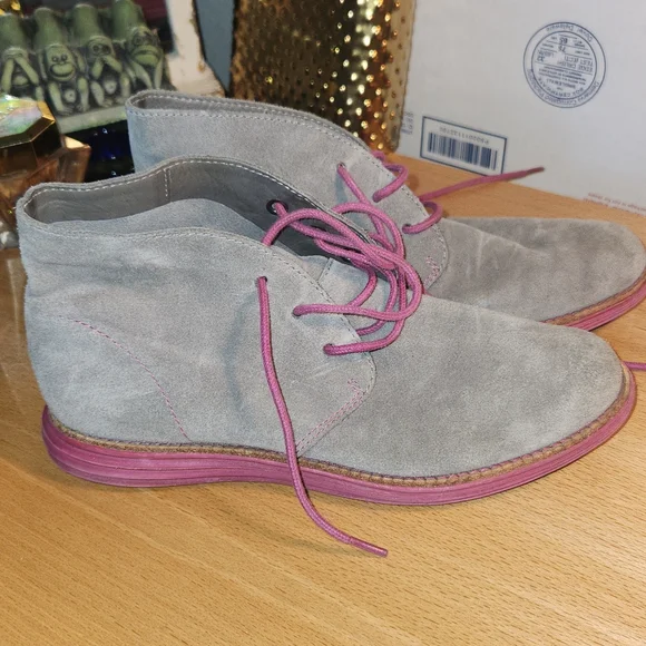 Cole Haan | Shoes | Cole Haan Chukkas Size 5b Gray Suede 